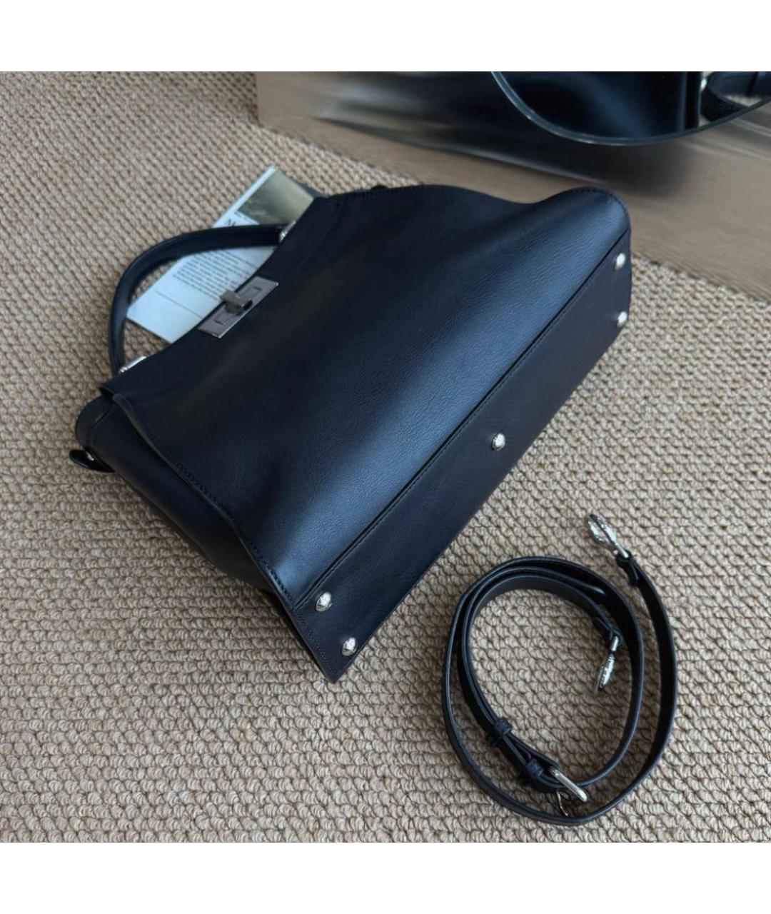 FENDI Черная кожаная сумка через плечо, фото 4
