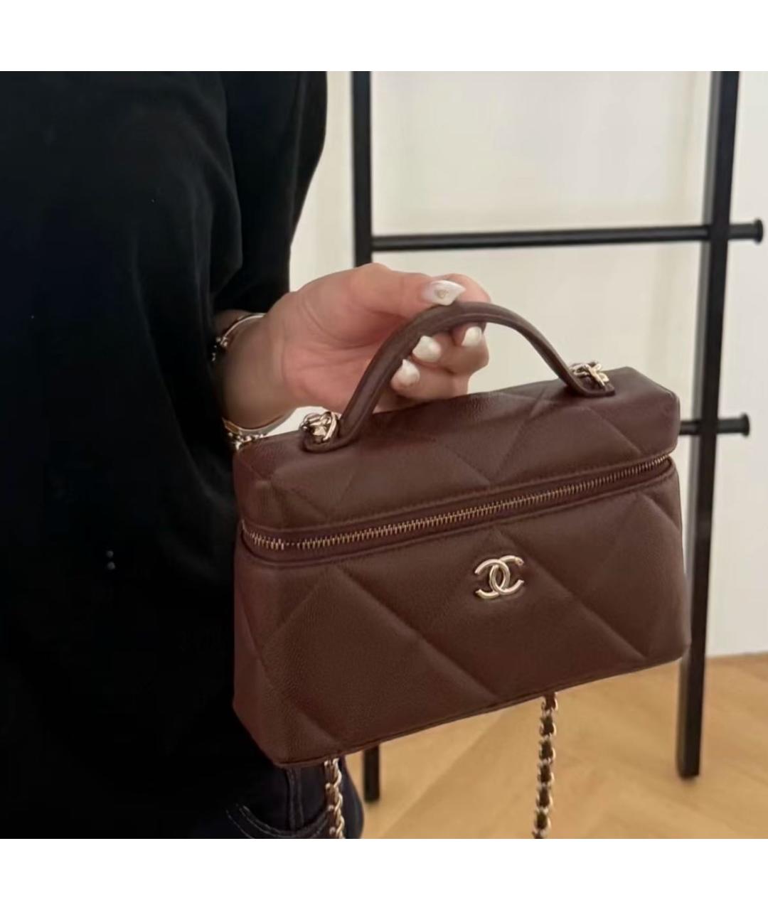 CHANEL Коричневая кожаная сумка через плечо, фото 5