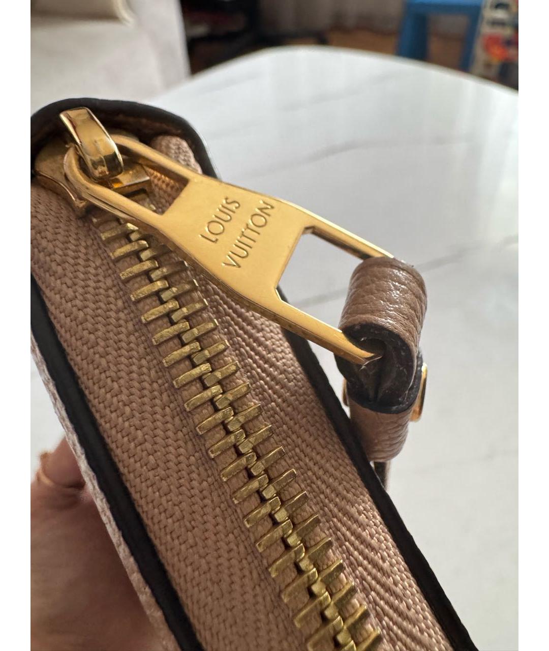 LOUIS VUITTON Бежевый кожаный кошелек, фото 3