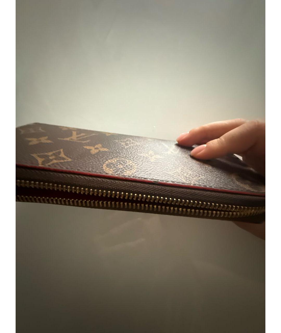 LOUIS VUITTON Коричневый кошелек, фото 6