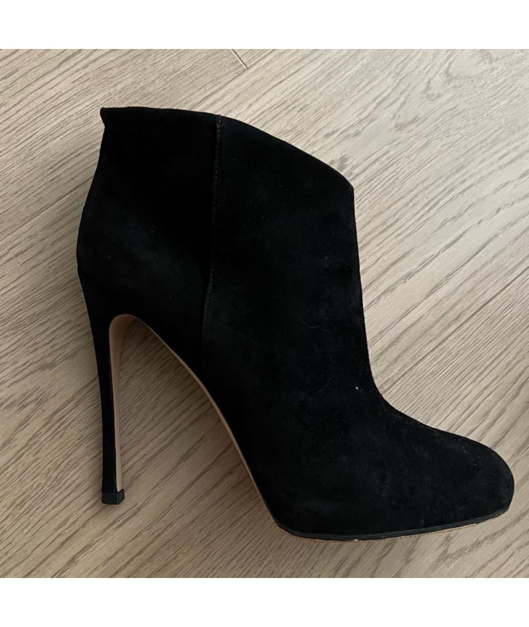 GIANVITO ROSSI Черные замшевые ботильоны, фото 7