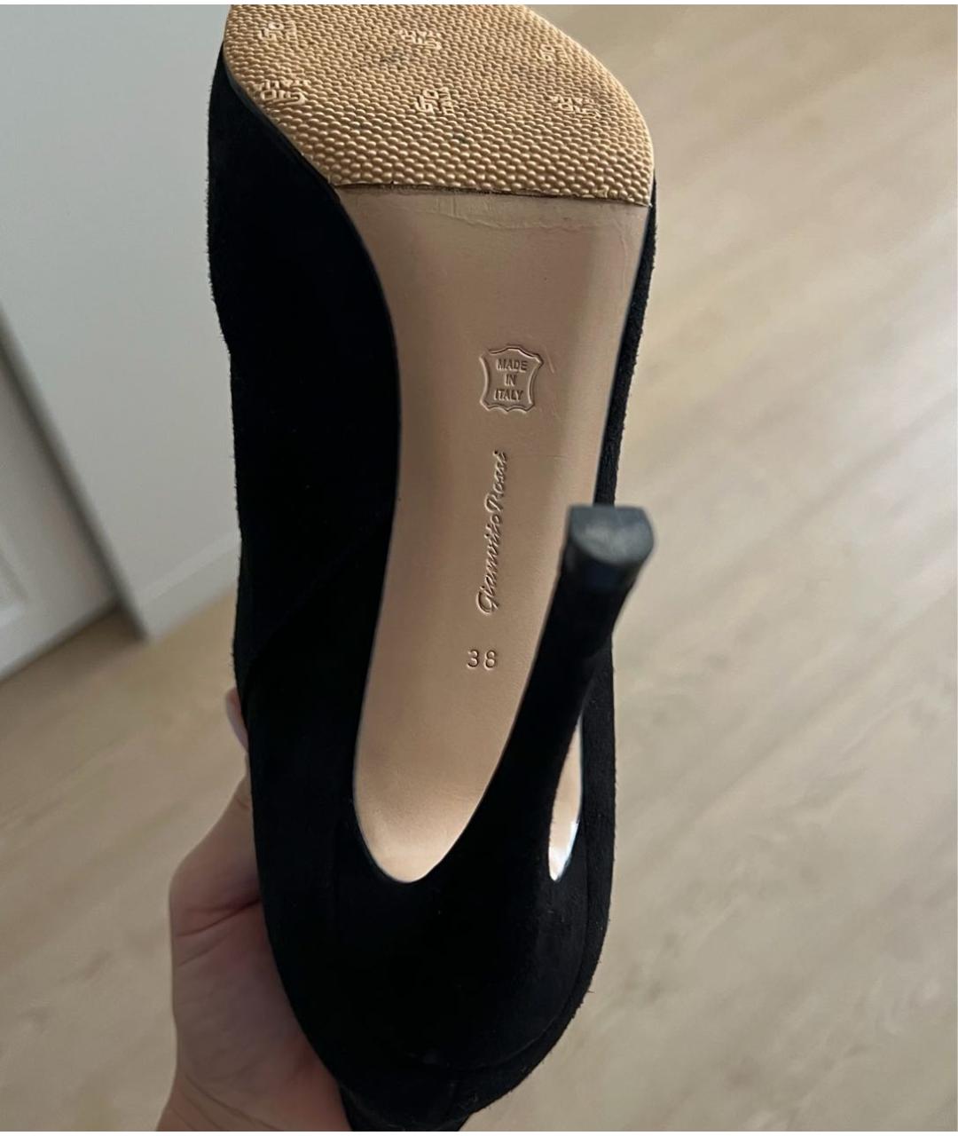 GIANVITO ROSSI Черные замшевые ботильоны, фото 6