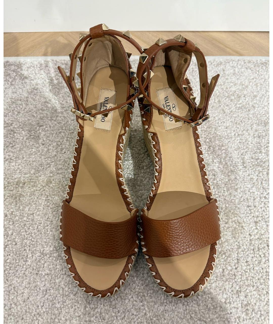 VALENTINO Коричневые кожаные босоножки, фото 2