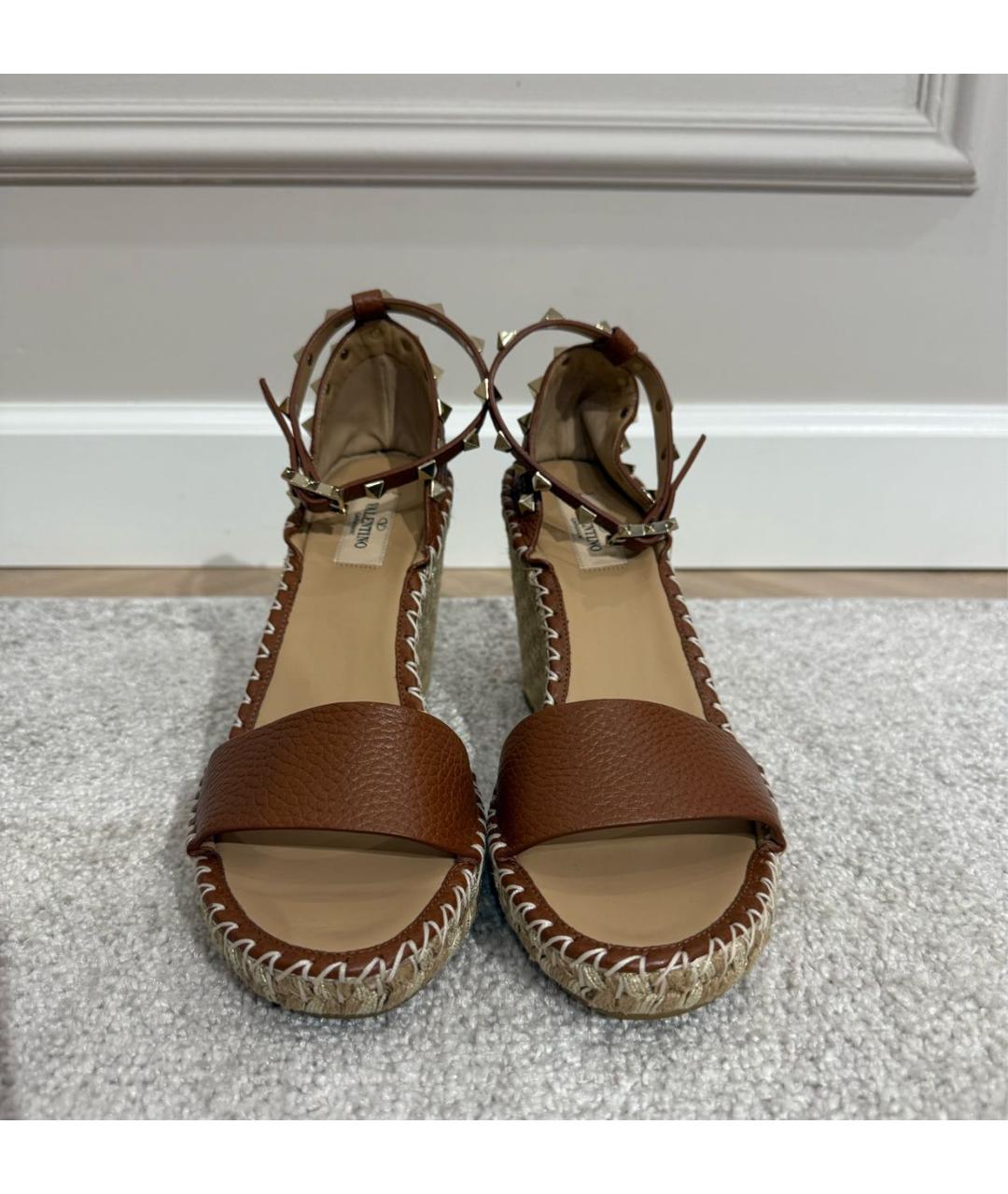 VALENTINO Коричневые кожаные босоножки, фото 4