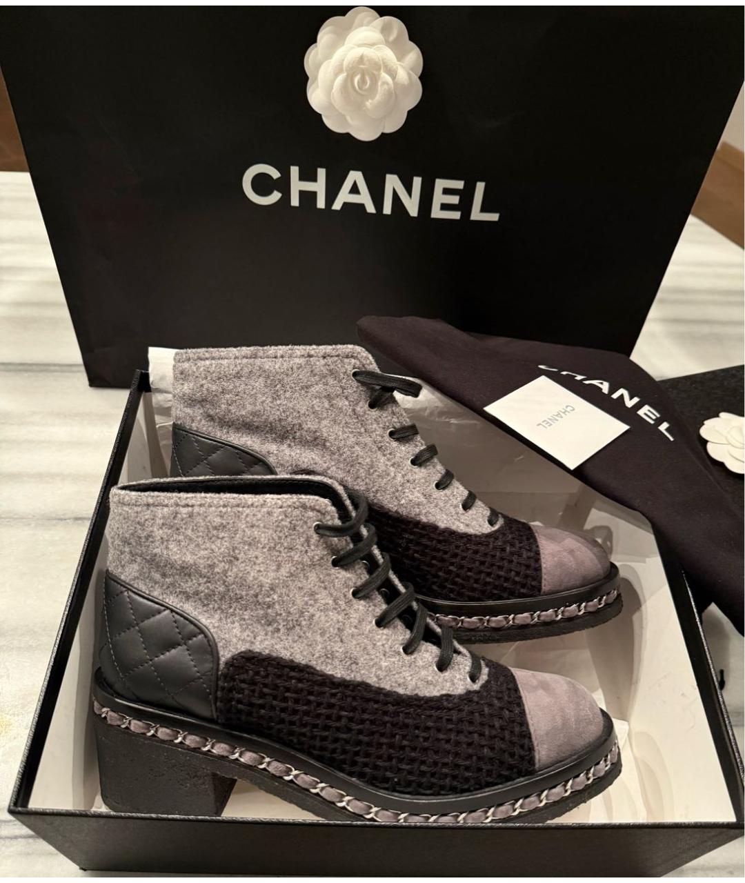 CHANEL Серые замшевые ботинки, фото 3