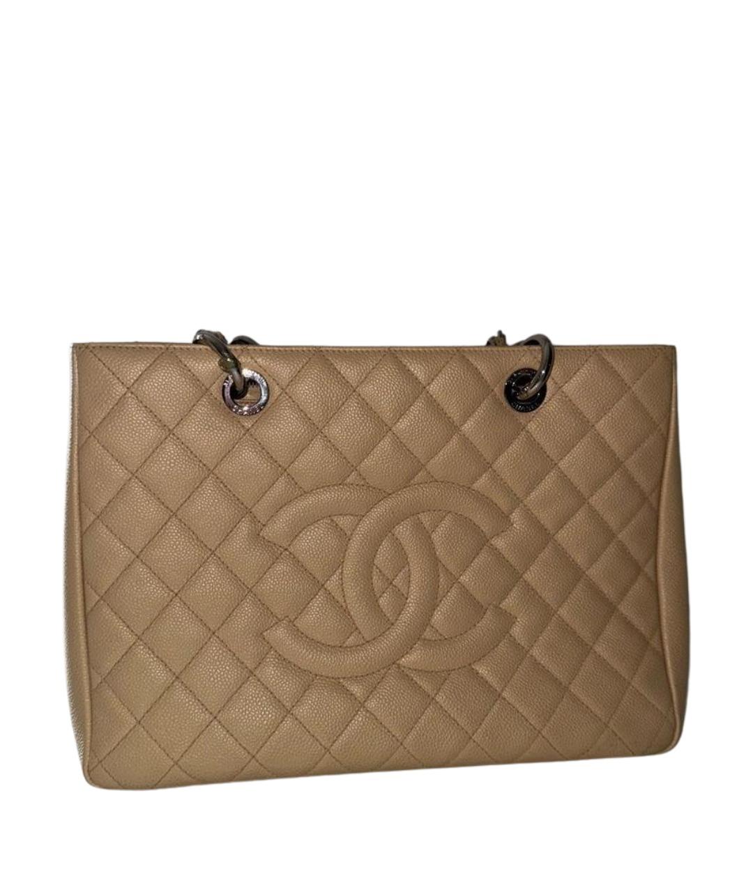 CHANEL Бежевая кожаная сумка с короткими ручками, фото 1