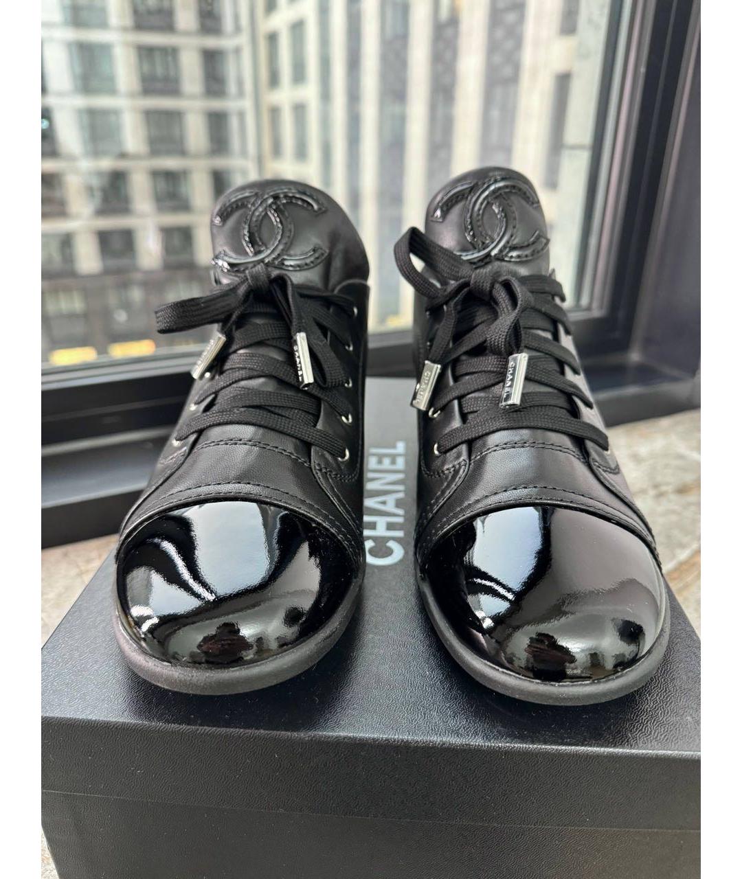 CHANEL Черные кожаные кеды, фото 2