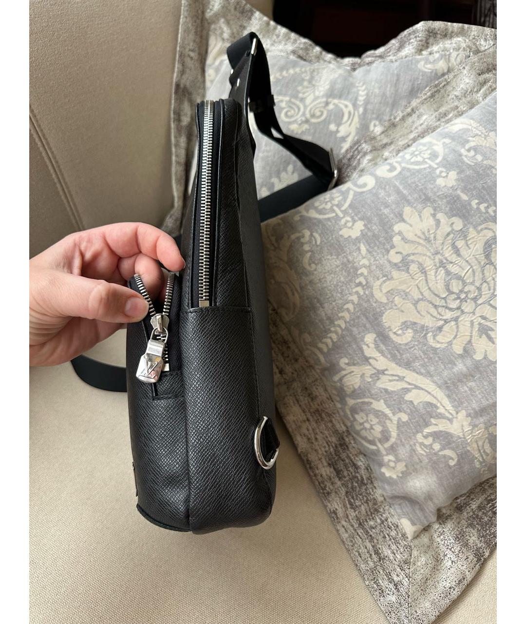 LOUIS VUITTON Черная кожаная сумка на плечо, фото 6