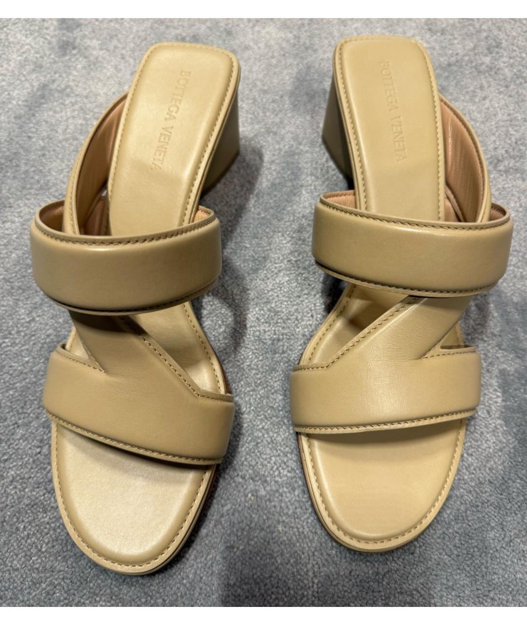 BOTTEGA VENETA Бежевые кожаные мюли, фото 2