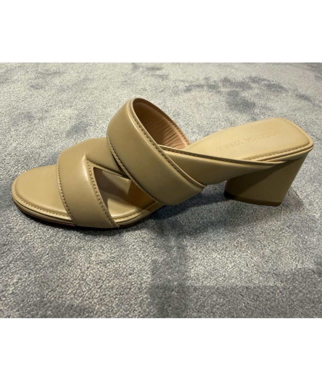 BOTTEGA VENETA Бежевые кожаные мюли, фото 6