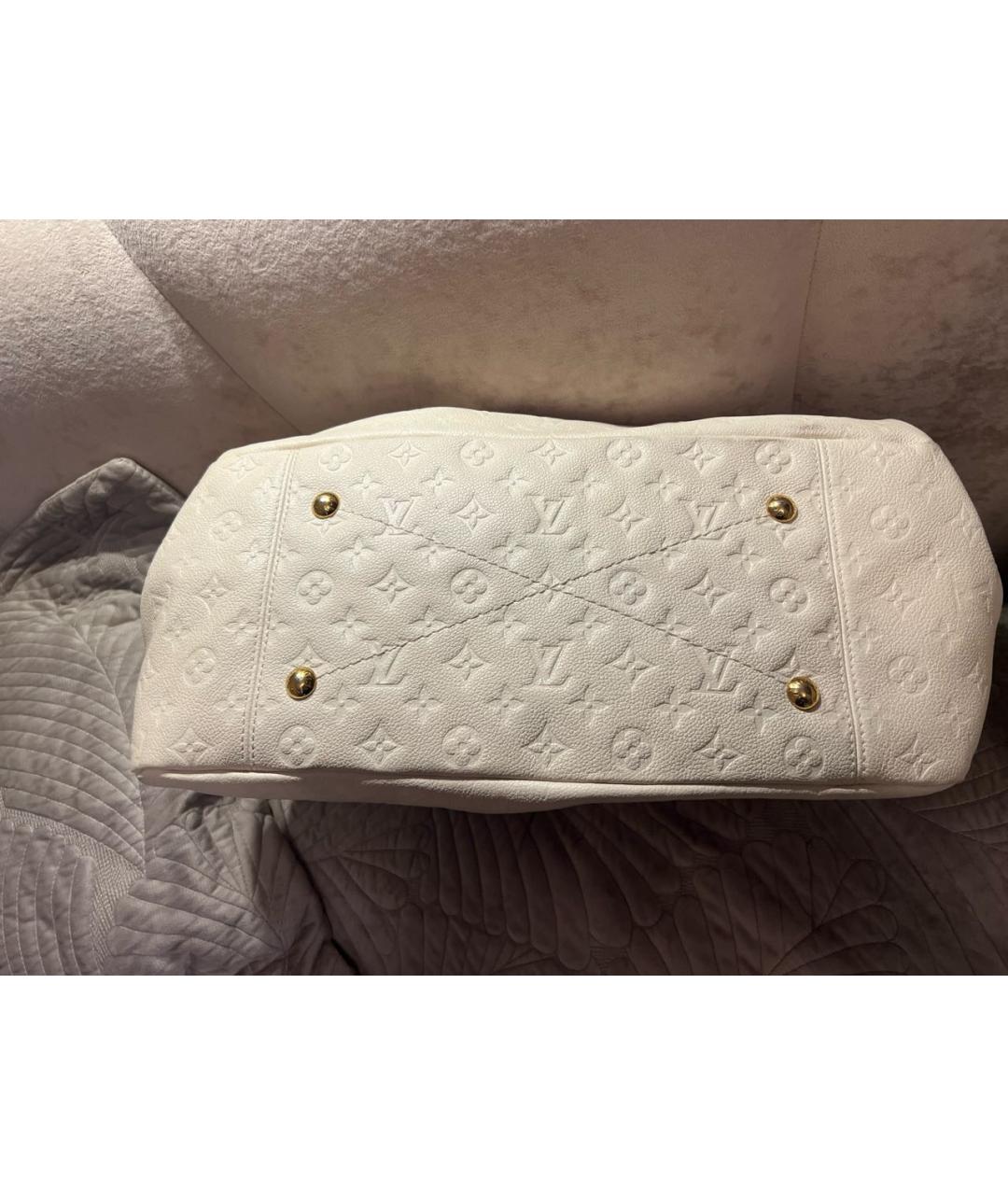 LOUIS VUITTON Белая кожаная сумка с короткими ручками, фото 3