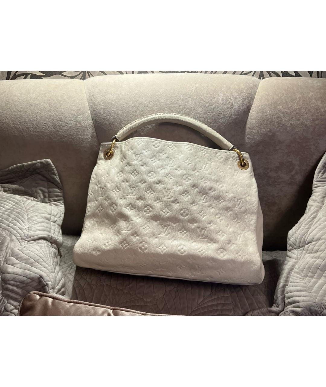 LOUIS VUITTON Белая кожаная сумка с короткими ручками, фото 9