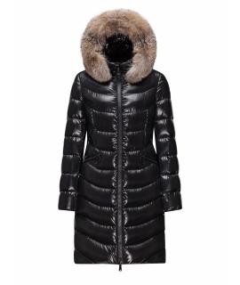 MONCLER Пуховик