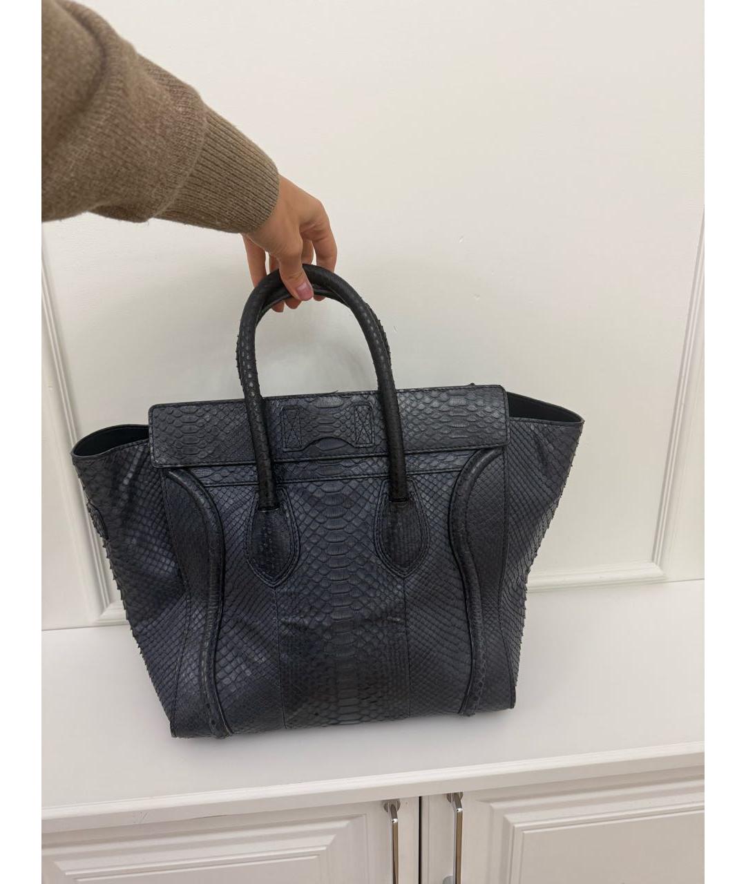 CELINE Темно-синяя сумка с короткими ручками из экзотической кожи, фото 3