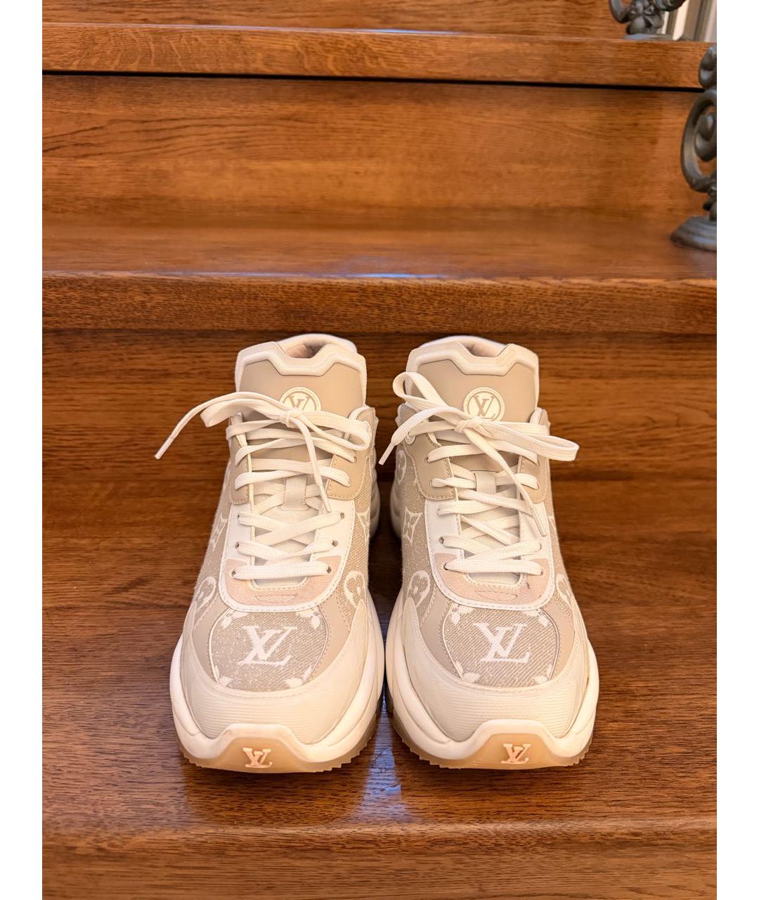 LOUIS VUITTON Бежевые резиновые кроссовки, фото 2