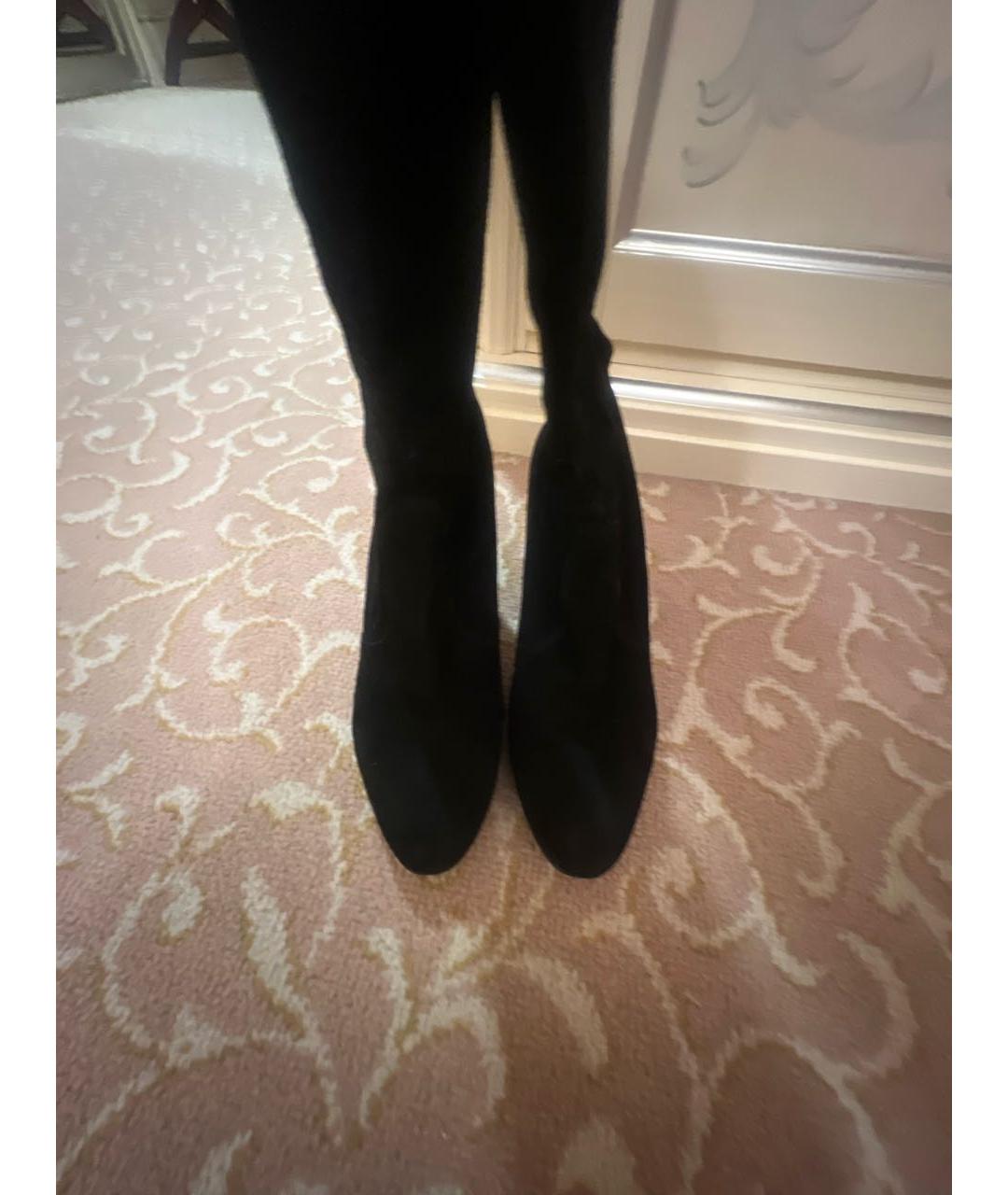 STUART WEITZMAN Черные замшевые ботфорты, фото 2