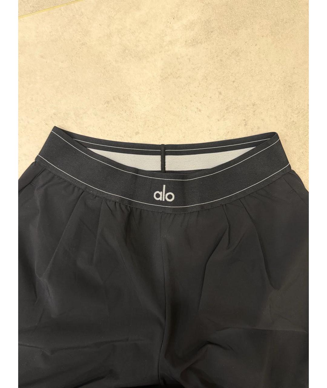 ALO YOGA Черные полиэстеровые спортивные брюки и шорты, фото 4