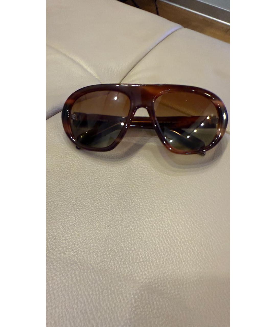 PRADA Коричневые пластиковые солнцезащитные очки, фото 4