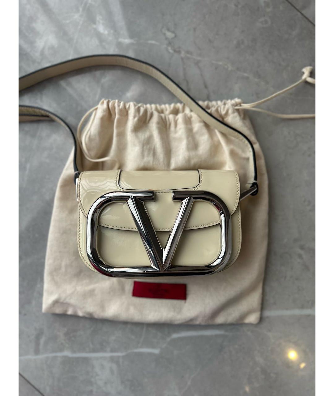 VALENTINO Белая кожаная сумка через плечо, фото 2