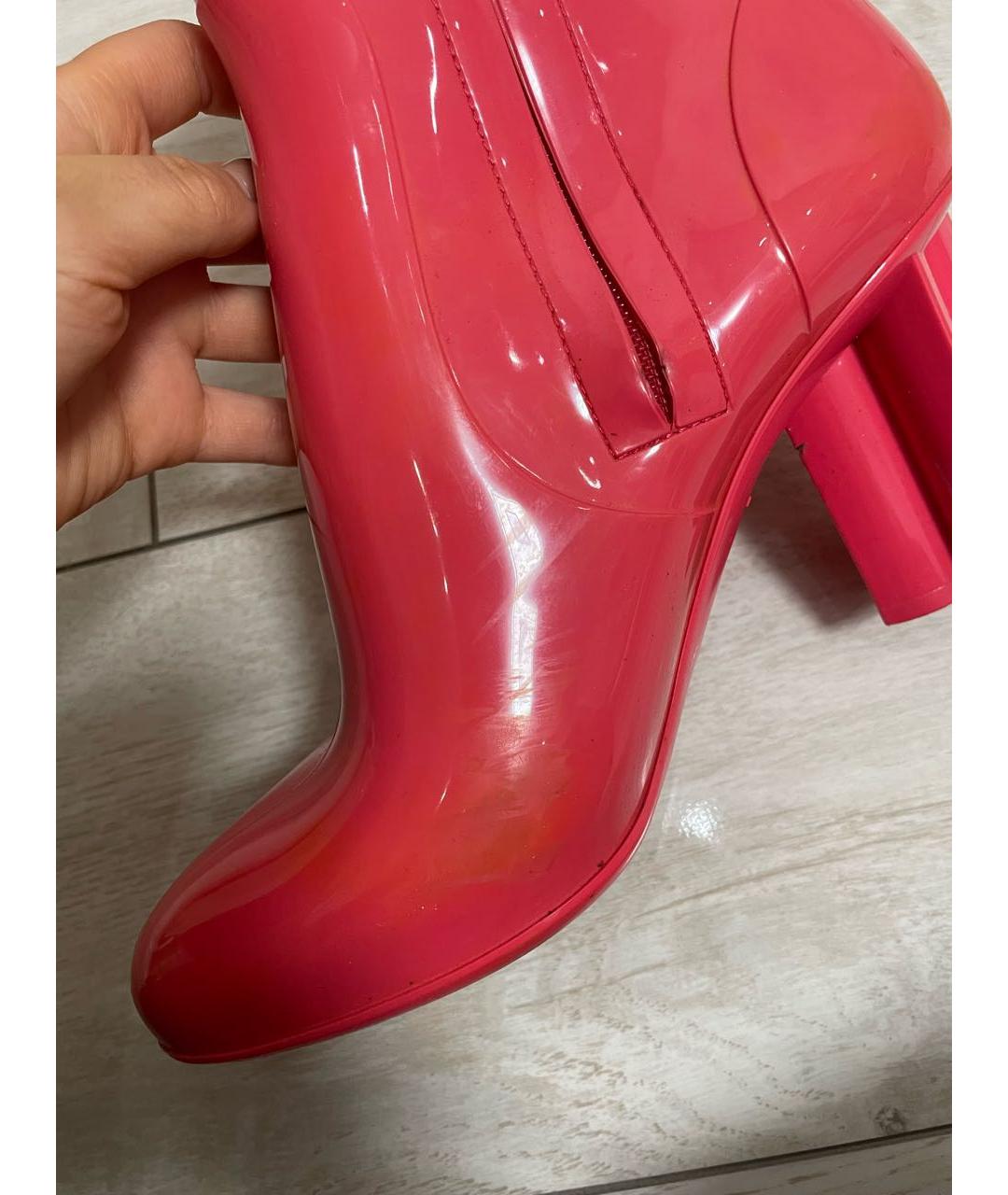 LOUIS VUITTON Коралловые резиновые ботильоны, фото 6
