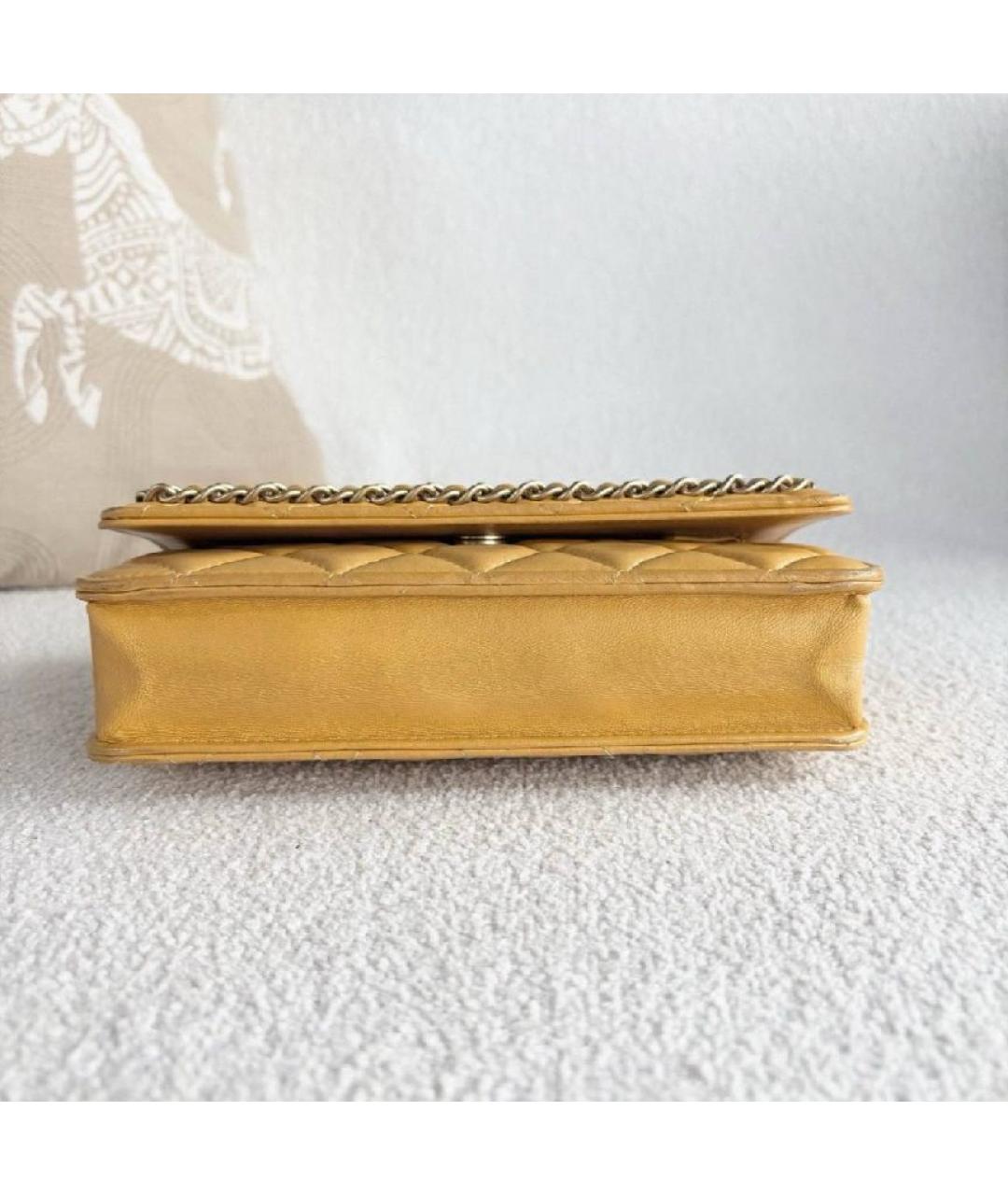 CHANEL Золотая кожаная сумка через плечо, фото 5