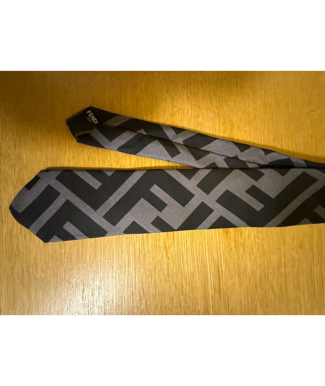FENDI Серый шелковый галстук, фото 2