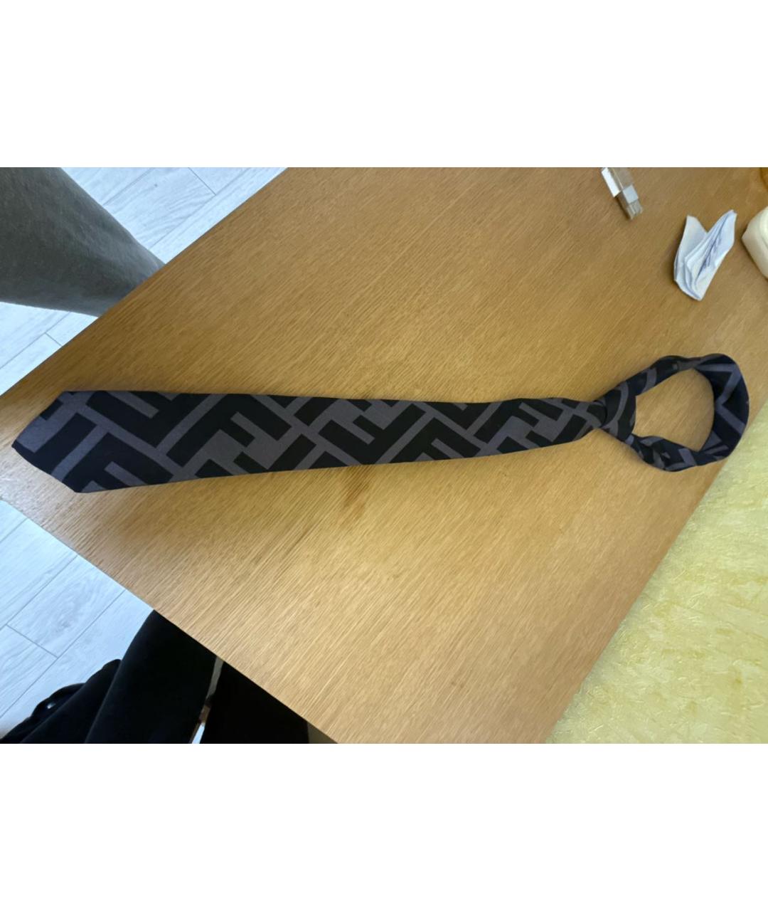 FENDI Серый шелковый галстук, фото 5