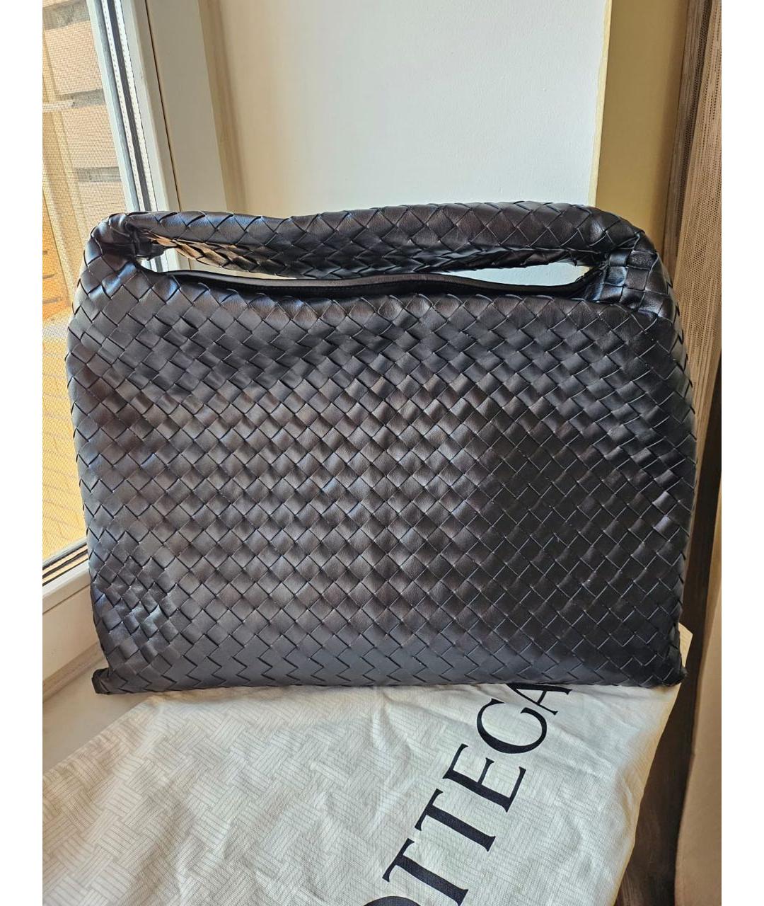 BOTTEGA VENETA Черная кожаная сумка с короткими ручками, фото 4