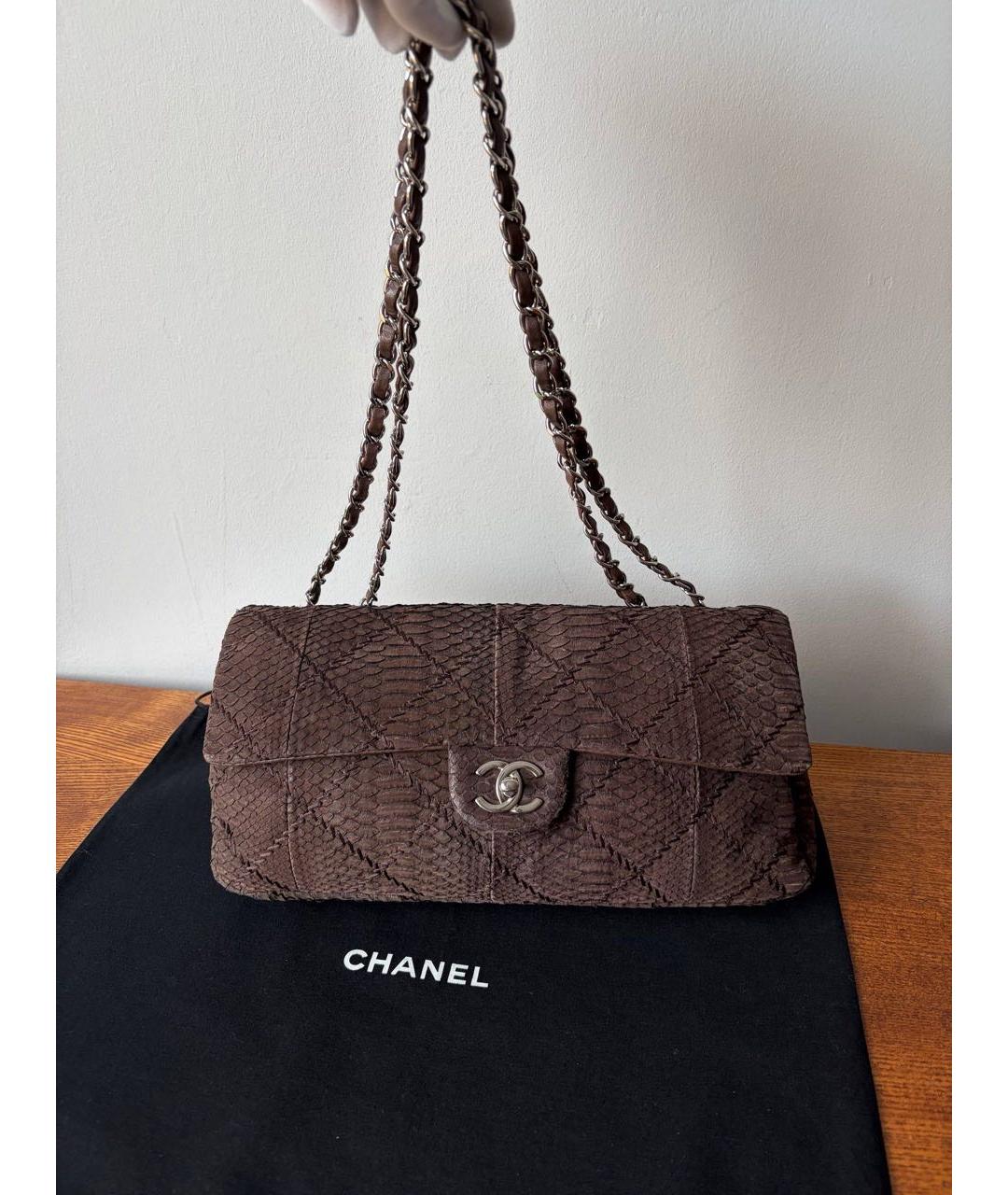 CHANEL Коричневая кожаная сумка через плечо, фото 9