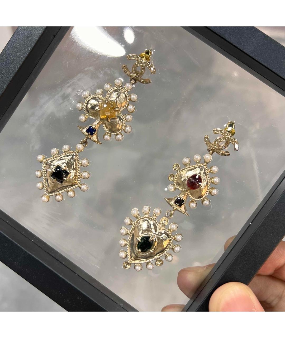 CHANEL Золотые металлические серьги, фото 3