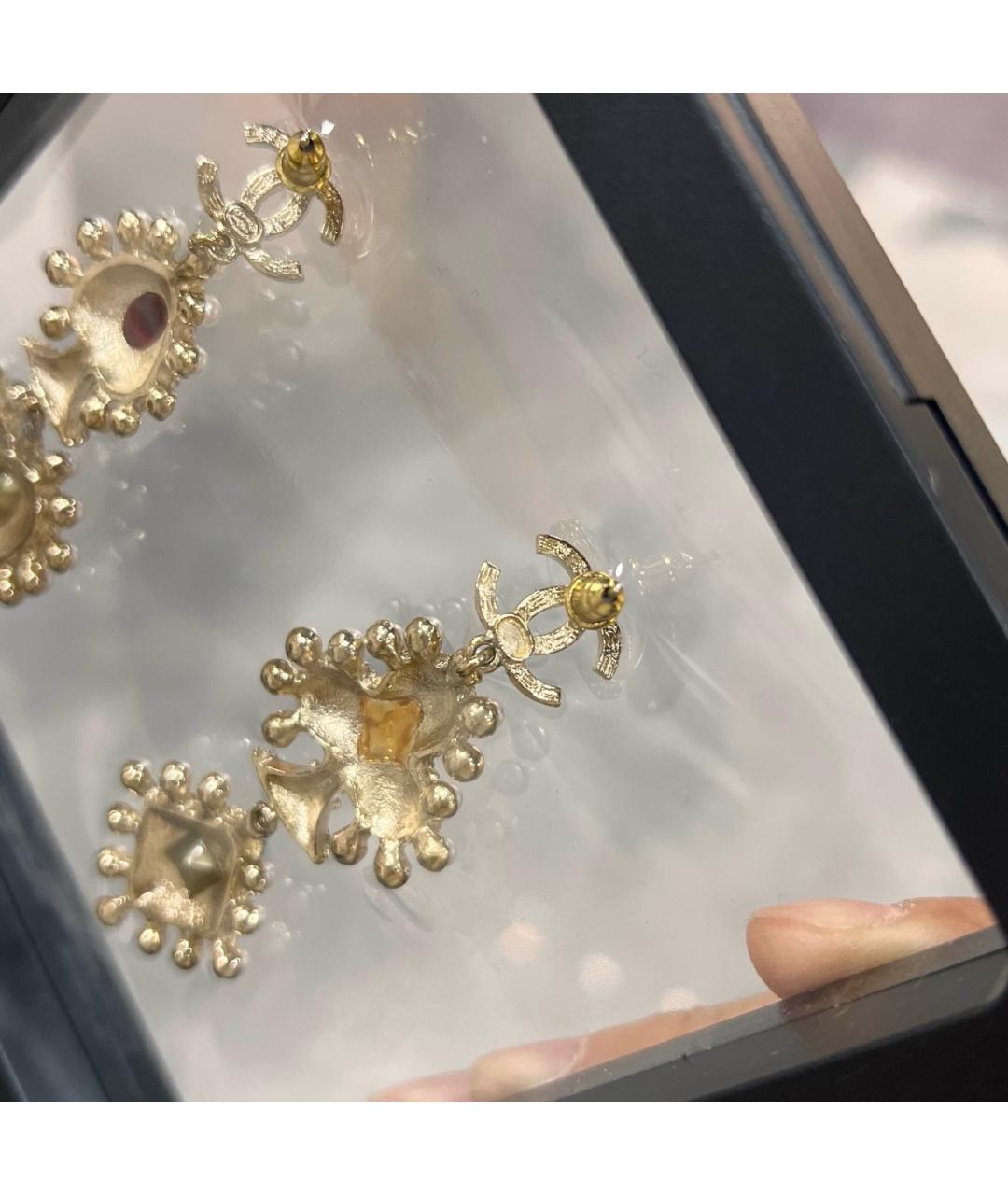 CHANEL Золотые металлические серьги, фото 7
