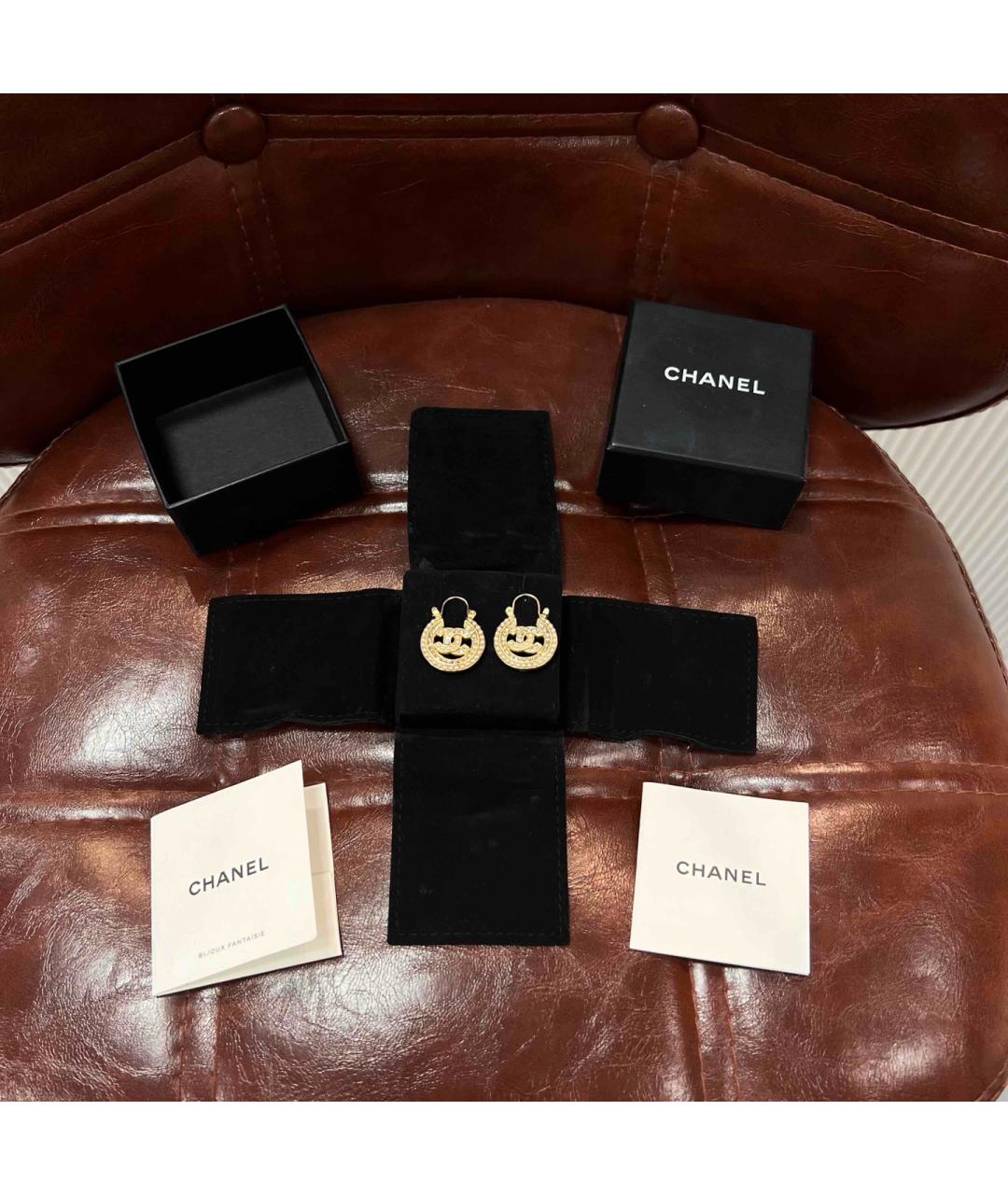 CHANEL Золотые металлические серьги, фото 3