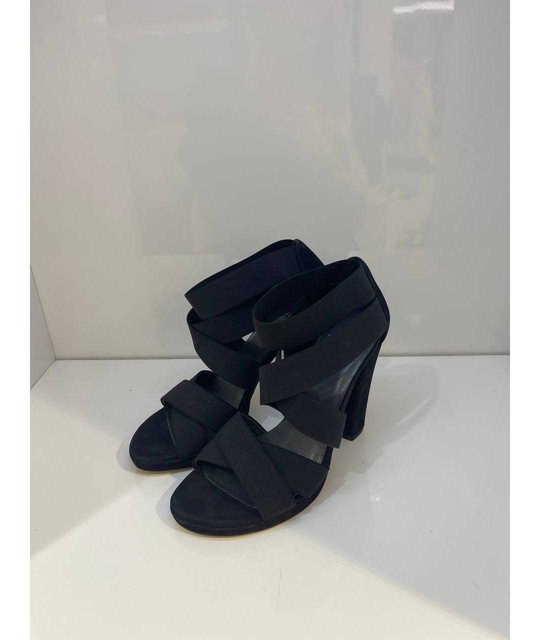 STUART WEITZMAN Черные текстильные босоножки, фото 2