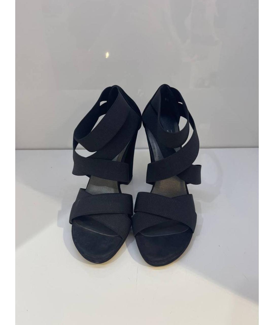 STUART WEITZMAN Черные текстильные босоножки, фото 3