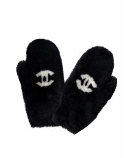 CHANEL Варежки