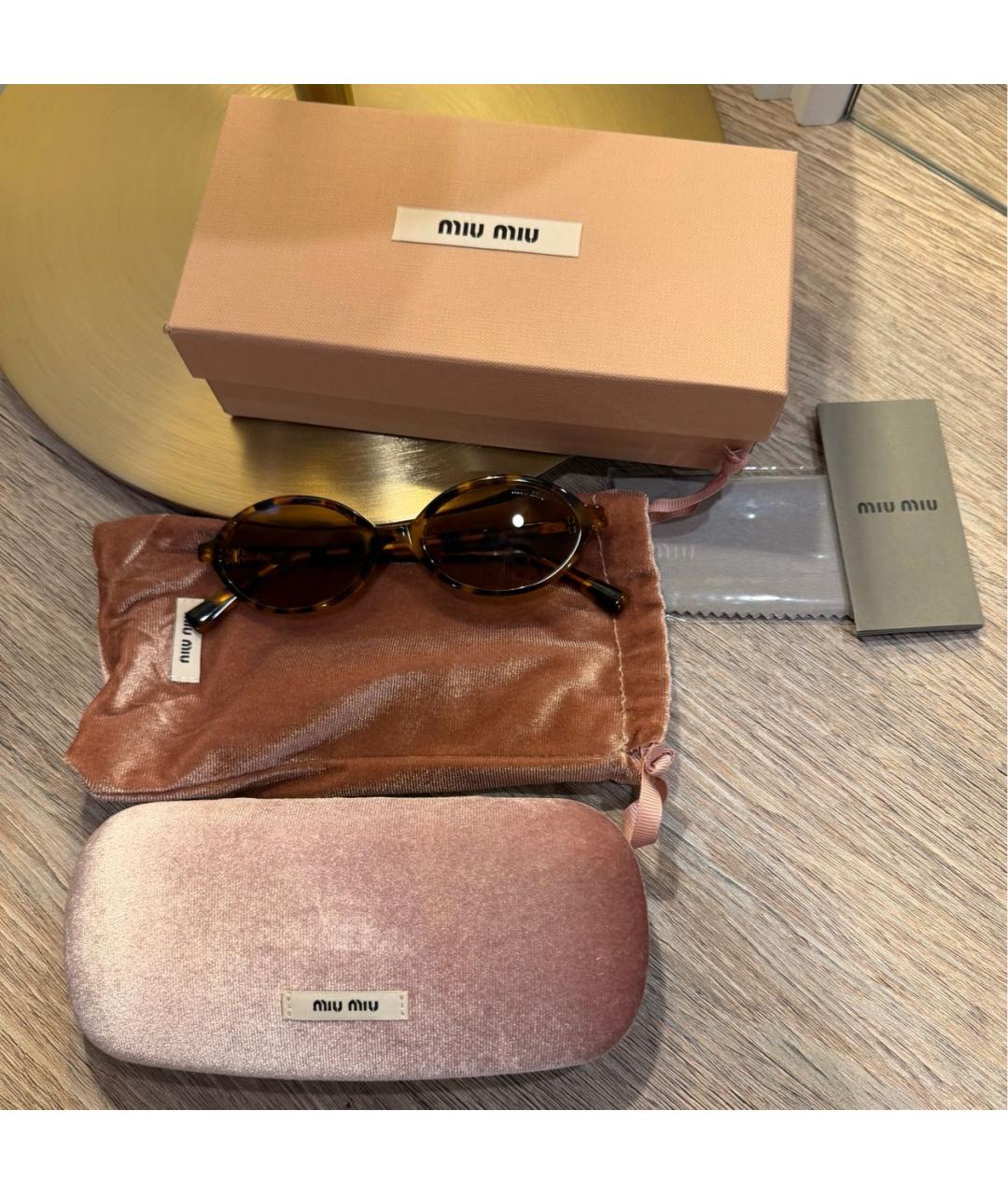 MIU MIU Коричневые пластиковые солнцезащитные очки, фото 2