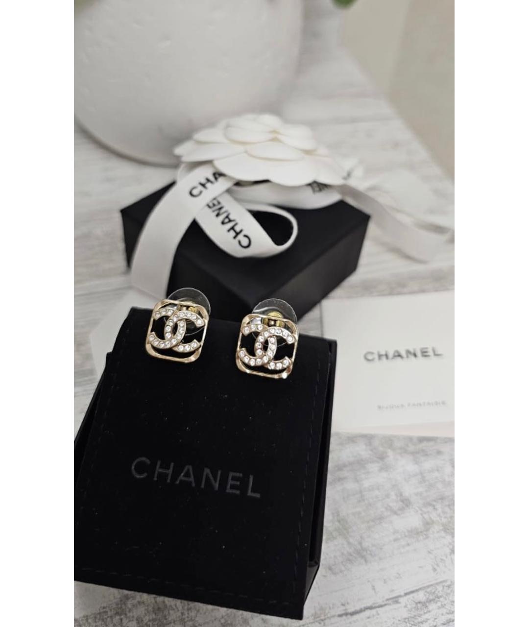 CHANEL Золотые металлические серьги, фото 3