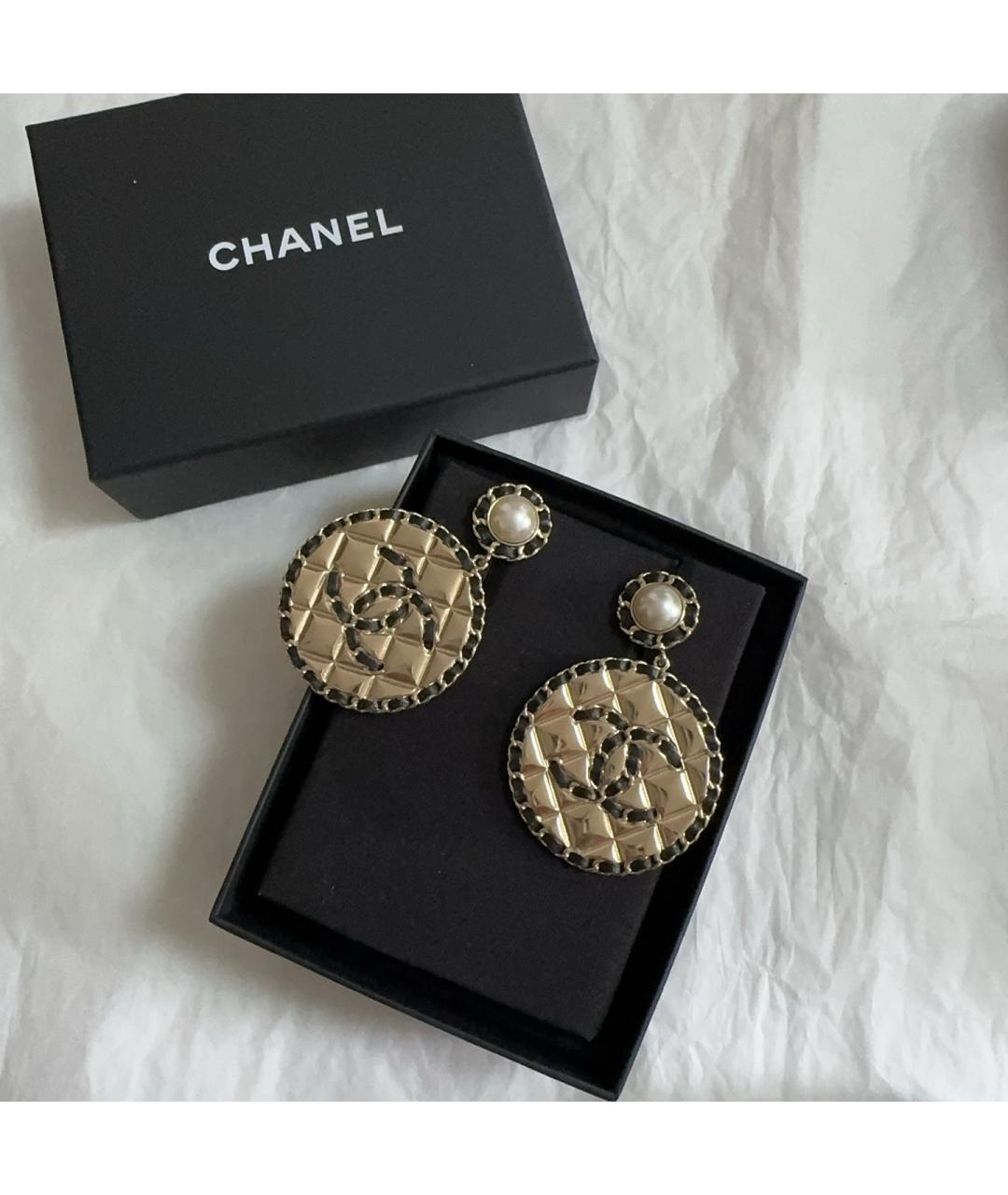 CHANEL Золотые металлические серьги, фото 2
