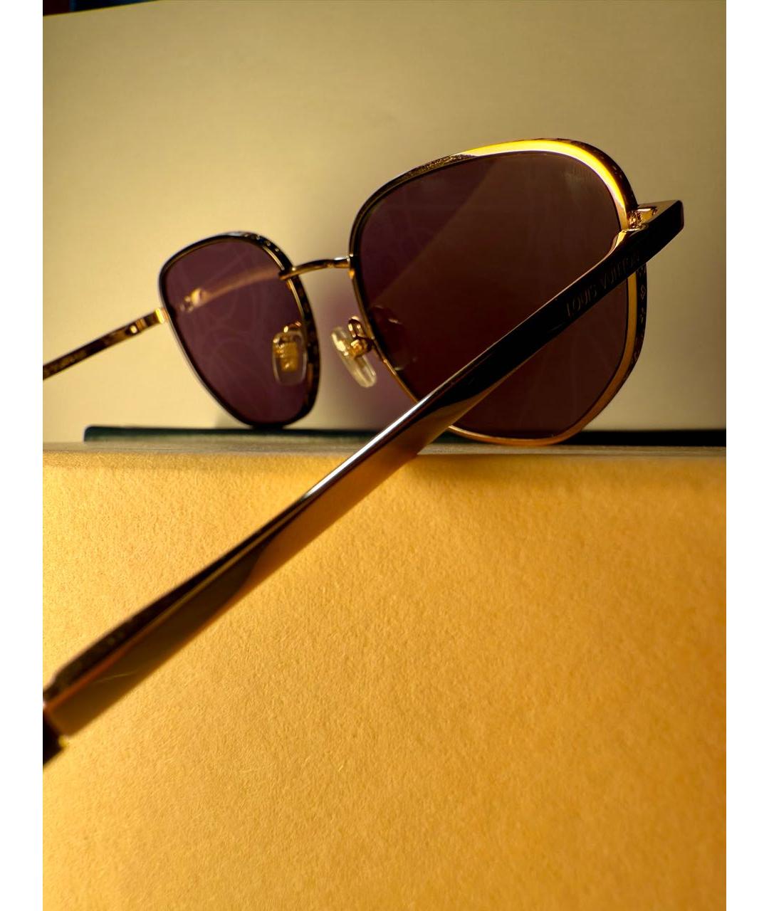 LOUIS VUITTON Золотые металлические солнцезащитные очки, фото 2