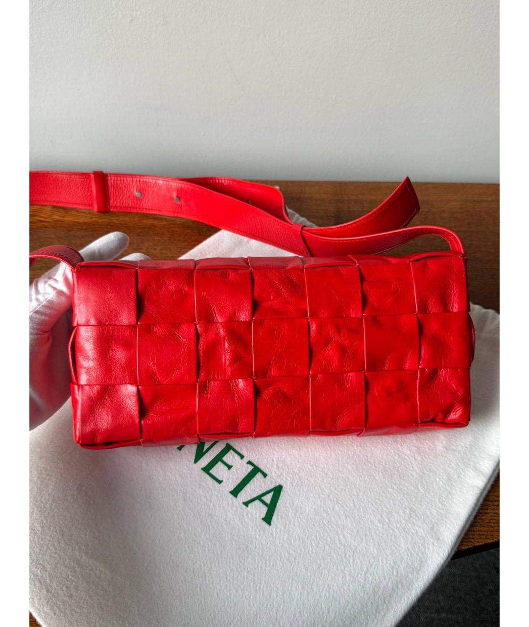 BOTTEGA VENETA Красная кожаная сумка через плечо, фото 9