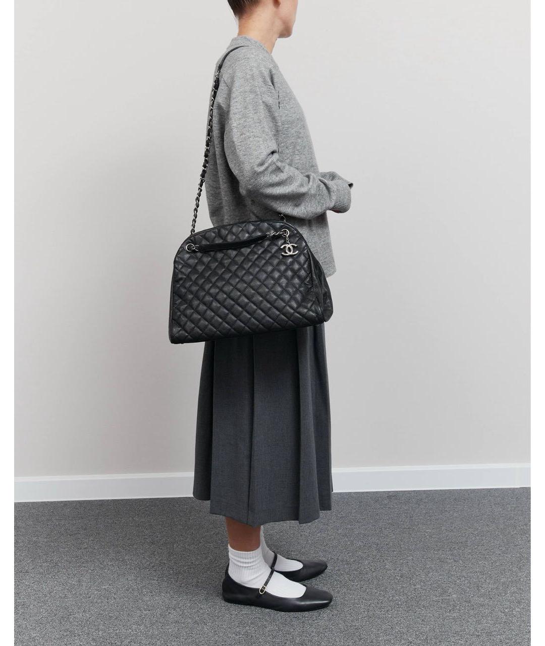 CHANEL Черная кожаная сумка через плечо, фото 2