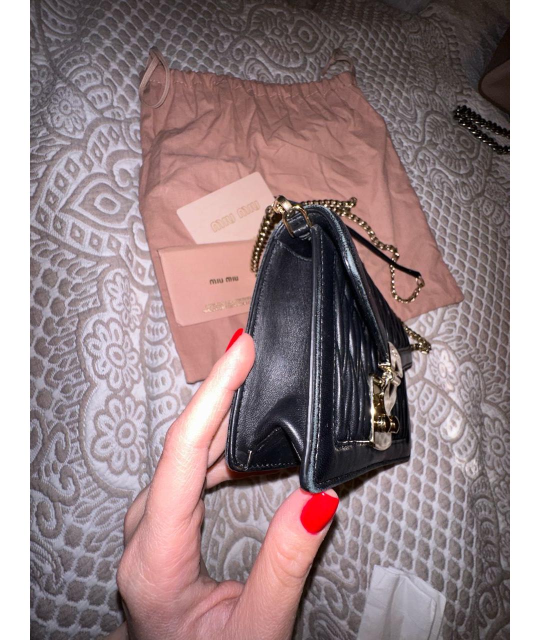 MIU MIU Черная кожаная сумка через плечо, фото 2