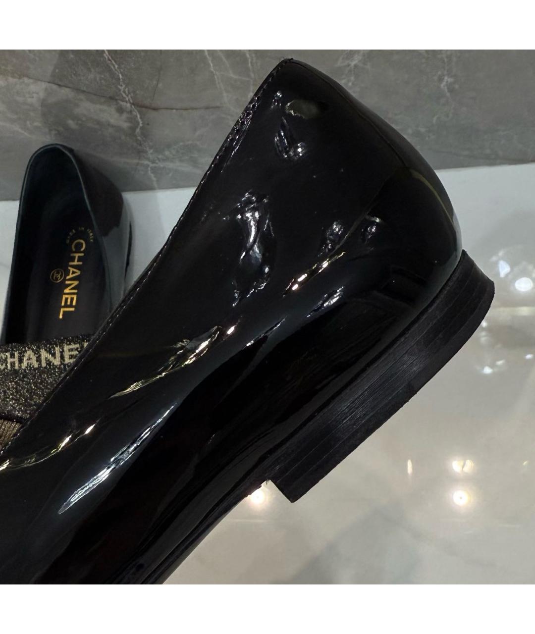 CHANEL Черные лоферы из лакированной кожи, фото 5