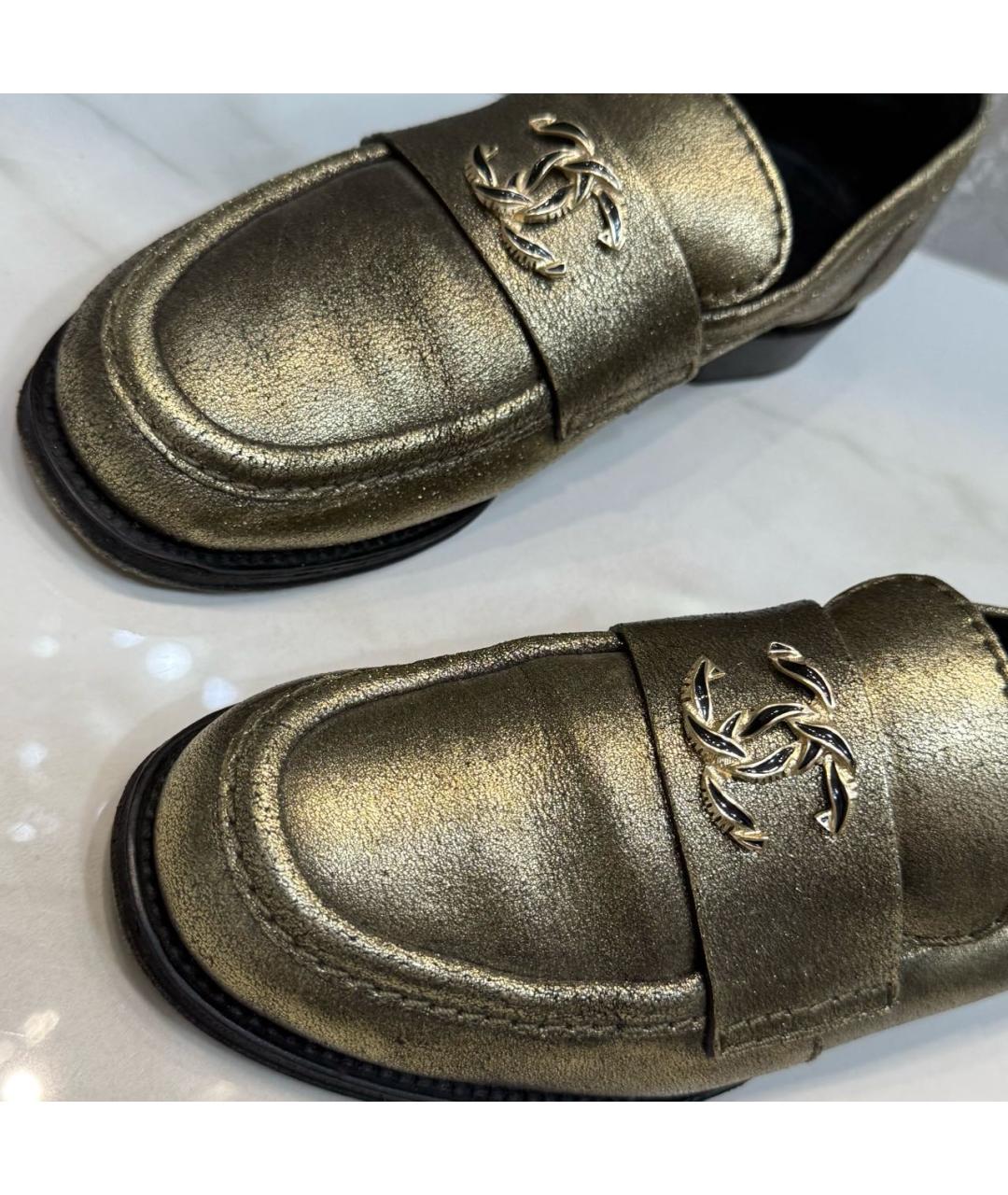 CHANEL Золотые кожаные лоферы, фото 5