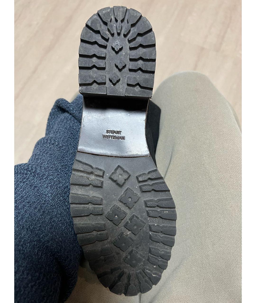 STUART WEITZMAN Черные замшевые ботфорты, фото 2