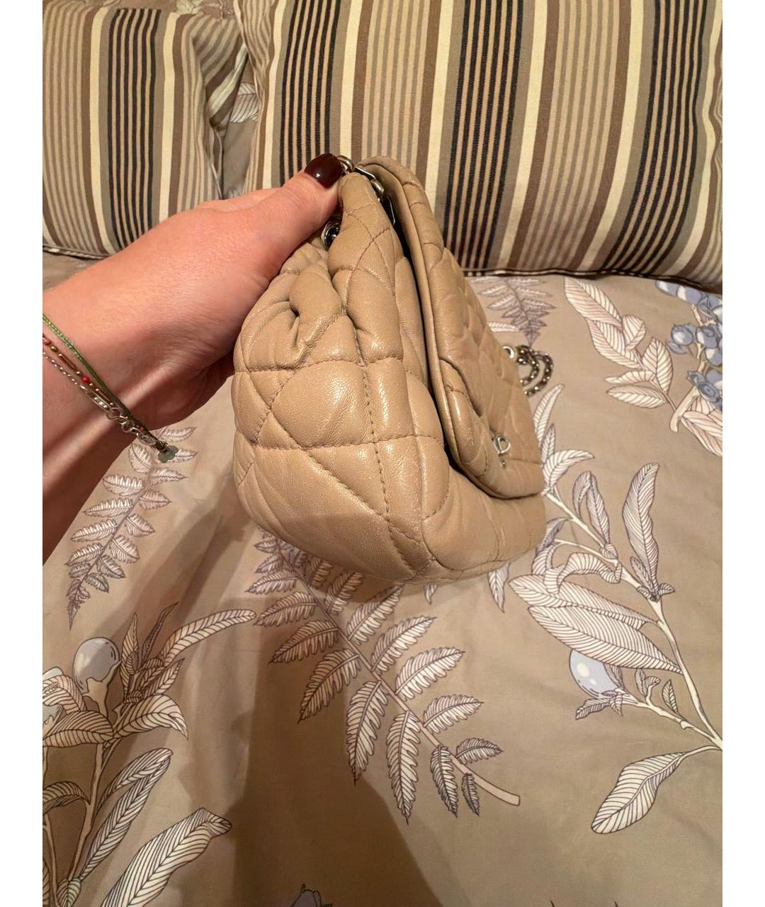 CHRISTIAN DIOR Бежевая кожаная сумка через плечо, фото 2