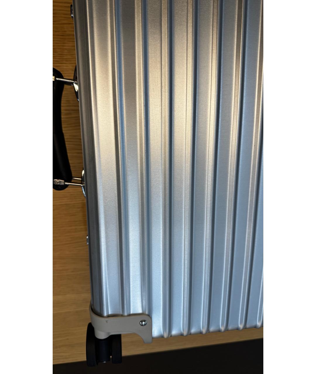 Rimowa Серебрянный чемодан, фото 8