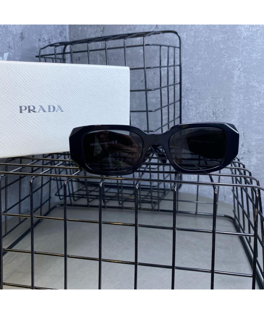 PRADA Черные пластиковые солнцезащитные очки, фото 3