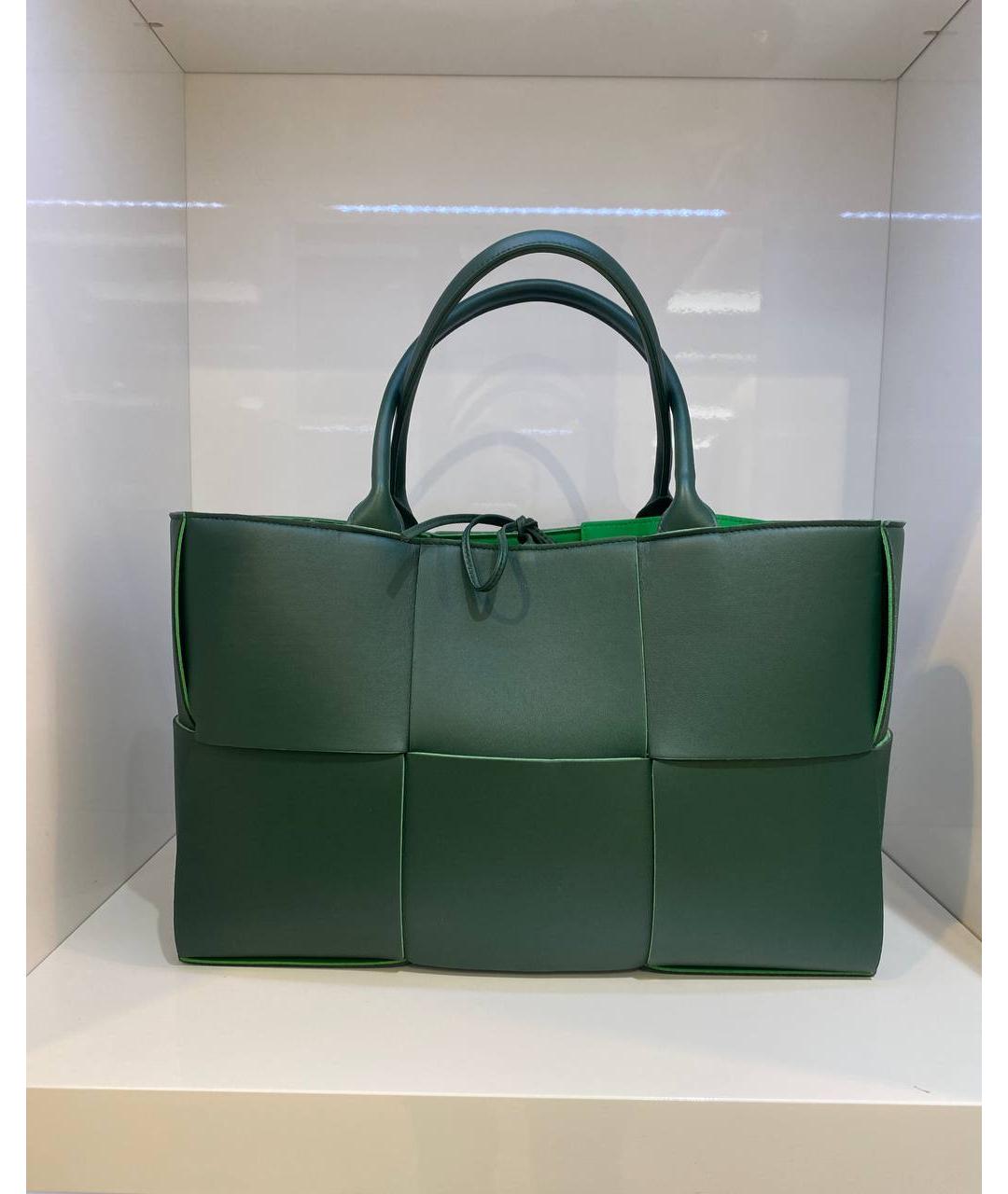 BOTTEGA VENETA Зеленая кожаная сумка тоут, фото 2