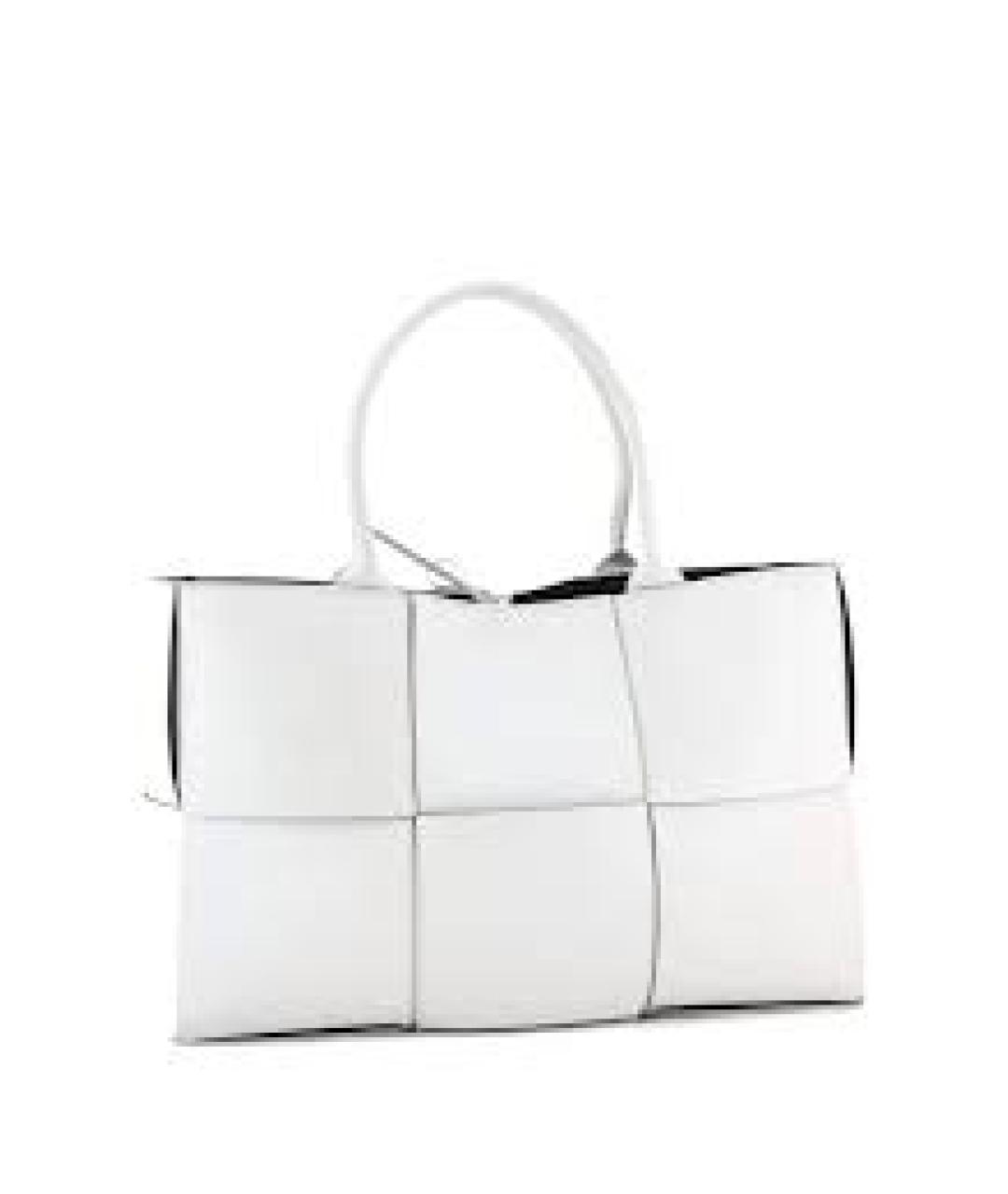 BOTTEGA VENETA Белая кожаная сумка тоут, фото 1